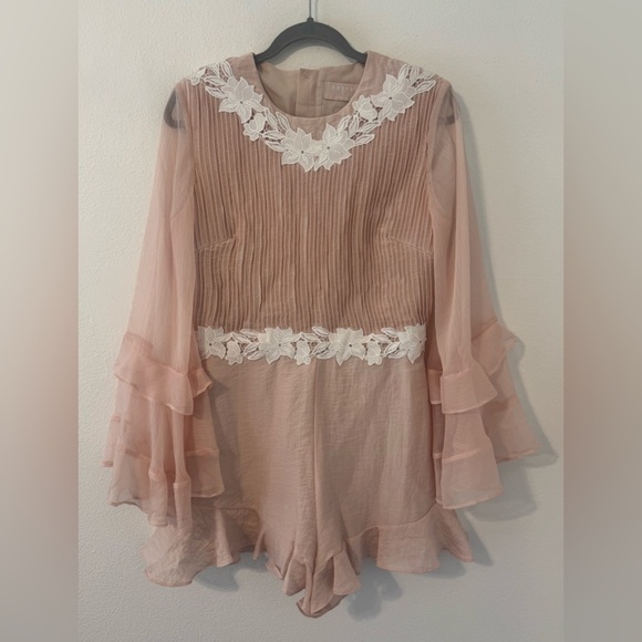 KEEPSAKE THE LABEL All Mine Playsuit Romper Bell Sleeves Romantic Pleated Sz Lg - Picture 1 of 12
